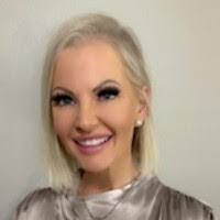 Roseann Mccarthy's Instagram, Twitter & Facebook