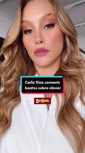 Karla Dias's Instagram, Twitter & Facebook