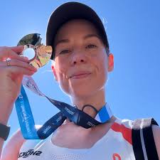 Major day for @sydney_marathon! And for the 35K runners who took part.  Stoked with my PB (3:39!), but less stoked how my legs feel rn. Congrats  @ben_lucas1 + Nick Youngquest for all