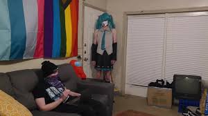 Hatsune Miku Cosplayer Topped by Obsessed Fan