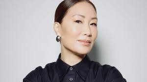 Lisa Luu's Instagram, Twitter & Facebook