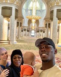 Ce à quoi a répondu pogba : Life Magazine En Twitter People Paul Pogba En Famille Avec Sa Mere Sa Femme Zulay Et Leur Bebe Depuis Les Emirats Https T Co Rdfkn7pkof Twitter