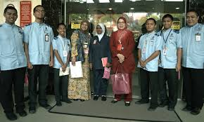 Hospital sungai buloh) is a secondary and tertiary hospital located in sungai buloh, petaling district, selangor, malaysia. Hospital Orang Asli Gombak Flickr
