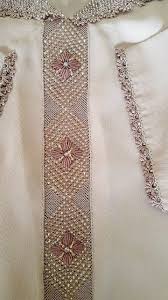 أشكال جديدة للجلابة بالراندا 2020 راقية Embroidery Neck Designs Hand Work Embroidery Moroccan Dress