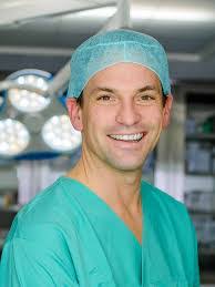 Alexander Papp's Instagram, Twitter & Facebook