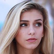 Gwendolyn Cox's Instagram, Twitter & Facebook