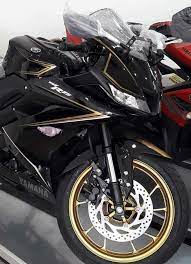 Check out 5 photos of yamaha yzf r15 v3 on autox. Yamaha R15 V3 0 Dealer Special Edition Spotted In Indonesia Report