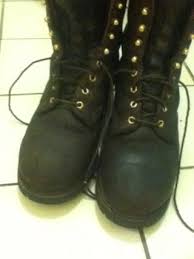 The boots might not work well with board shorts. How To Maintain Your Leather Work Boots 5 Steps Instructables