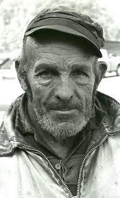 Identify people in old family pictures?