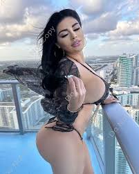 8×10 Vianey Frias PHOTO photograph picture sexy latina big butt bikini IG  model – Todo Misiones Digital