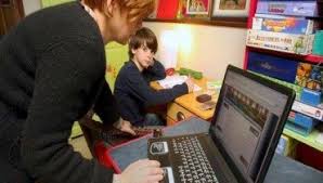 Résultat de recherche d'images pour "résultats scolaires consultés à distance"