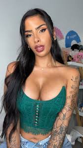 Slayhil - Free nude pics, galleries & more at Babepedia