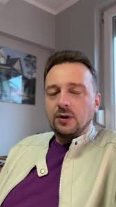 Dlaczego mężczyźni wybierają młodsze kobiety?