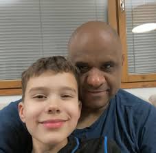 Voin todellakin sanoa, että olen siunattu saadessani olla takaisin kotona  perheeni kanssa