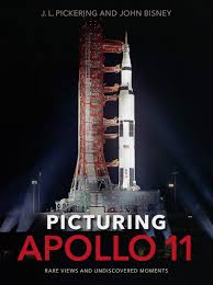 Apollo 11 was the culmination of the apollo program and a massive national commitment by the united states to beat the soviet union in putting people on the moon. Pickering J Picturing Apollo 11 Rare Views And Undiscovered Moments Amazon De Pickering J L Bisney John Fremdsprachige Bucher