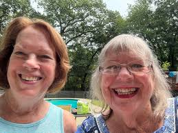 I met Donnie Melton and Janice Harrison's oldest son, Darrell Melton.  Looked for Perri Walden Tiefel, I didn't see her. Might be I'm blind..