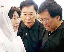 Tan sri mohd khir johari's geni profile. Dr M S Kin And Royalty Pay Their Respects The Star