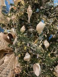 Explore over 350 million pieces of art while connecting to fellow artists and art enthusiasts. 6 581 Beach Christmas Tree Photos Free Royalty Free Stock Photos From Dreamstime