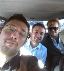 ➡︎ 𝗧𝗼𝗱𝗼𝘀 𝗹𝗼𝘀 𝗰𝗮𝗺𝗶𝗻𝗼𝘀 𝗰𝗼𝗻𝗱𝘂𝗰𝗲𝗻 𝗮 𝗟𝗮𝗷𝗲. El  influencer de la derecha Agustín Laje salió a despegarse del doble  femicidio perpetrado por uno de sus seguidores, Pablo Laurta. Laurta fue  detenido el