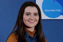 Home and Away's Emily Weir life with family and romances away from  Mackenzie Booth role