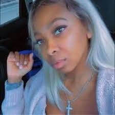 Tiffany Seals (@mslarae) • Instagram photos and videos