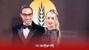 نشر الممثل المصري أحمد_فهمي صورةً ليده ظهرت تمسك بيد زوجته وحبيبته وزميلته هنا_الزاهد. Ø¨Ø¹Ø¯ Ø£Ù† Ø³Ø®Ø± Ù…Ù†Ù‡Ø§ Ø£Ù…Ø§Ù… Ø§Ù„Ù…Ù„Ø£ Ù‡ÙƒØ°Ø§ Ø§Ø¹ØªØ°Ø± Ø§Ù„ÙÙ†Ø§Ù† Ø£Ø­Ù…Ø¯ ÙÙ‡Ù…ÙŠ Ø²ÙˆØ¬ØªÙ‡ Ù‡Ù†Ø§ Ø§Ù„Ø²Ø§Ù‡Ø¯