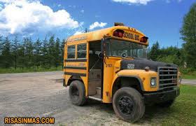 El Autobus Mas Pequeno Del Mundo Http Bit Ly Lh0zyl Short Bus Trucks Bus