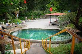 Fasilitas di pemandian alam air panas lejja ini cukup memadai dengan adanya kolam pemandian umum dan private, toilet, ruang bilas, tempat ganti pakaian, pondok peristirahatan, lapangan tenis dan baruga wisata sebagai tempat pertemuan yang bisa menampung 300 orang. Kolam Air Panas Setapak Lokasi Rute Dan Harga Tiket Masuk Pemandian Air Panas On 7th February 2009 Saturday In Air Panas Setapak Gak Patii