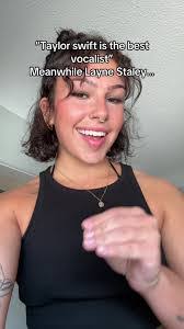 Stanley Hendrix's Instagram, Twitter & Facebook