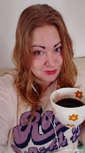 Good Morning Y'all!! 🤪 Sometimes, I wake up cranky and fussy, but if you  give me my sippy cup, I'm m okay. Nane оизивмоеи Nanafhuan  gweatpartsnkatfes.com ed- Hoflman eifee.com fec.com uc Sweatpants