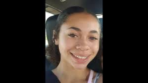 15 YEAR OLD DEANNA CHAPMAN IS MISSING FROM DADE CITY FLORIDA. TOGETHER WE  CAN BRING HER HOME SAFE!!