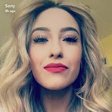 Sonia Arroyo's Instagram, Twitter & Facebook