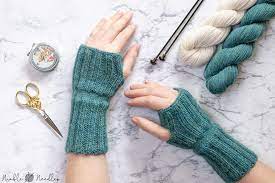 How much does a pair of fingerless gloves weigh? How To Knit Fingerless Gloves For Beginners Easy Tutorial Video