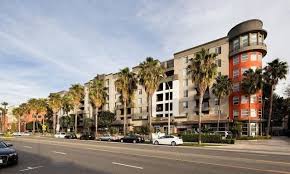 Los Angeles Homes For Rent Houses For Rent In Los Angeles Ca Los Angeles California Rental Homes Renting A House Los Angeles Homes House Rental