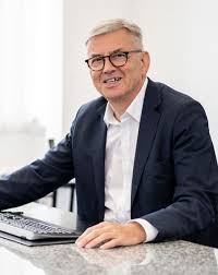 Online communities are changing video games to make them better, weirder, and much more wonderful. Ihre Unternehmensberatung Kast Diepersonalmanufaktur