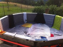 A Diy Swimming Pool Made Out Of 10 Pallets Diy Swimming Pool Building A Pool Pallet Pool