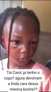 Tia Carol e a Polêmica do Copo