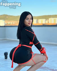 Melek Azad  melek.azd Nude Leaks Photo 12 | TheFappening