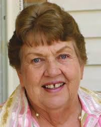 Over 900 students graduate with diplomas