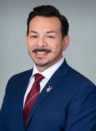 Robert Arguelles's Instagram, Twitter & Facebook