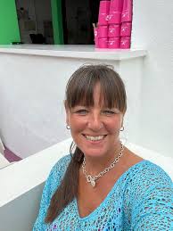 Has anyone stayed at Riu Palace or Kandima? If so need opinions please