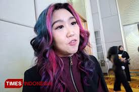 CBD Professional Gandeng Rey Nathanael Kenalkan Tren Warna Rambut Terbaru  2024