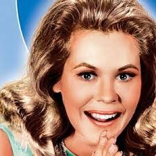 Samantha Caesar's Instagram, Twitter & Facebook