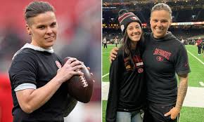 Последние твиты от katie sowers (@katiesowers5). San Francisco 49ers Katie Sowers Will Become The First Female To Coach In A Super Bowl Daily Mail Online