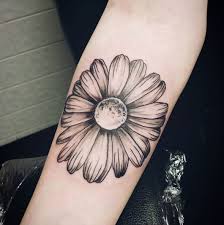 As well as that, a black and gray daisy with the long stalk symbolizes the manpower. Best 100 Daisy Tattoo Designs In 2021 Tattoo Stylist