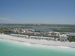 3 Bedroom Condo Vacation Rental In Siesta Key From Vrbo Com Vacation Rental Travel Vrbo Vacation Rental Beachfront Condo Beachfront