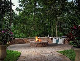 Does your yard need a makeover? Outdoor Living Spaces St Louis Big Bend Landscaping