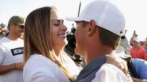 Either way, brooks koepka wasn't happy with his putting following the third round of the pga championship. Brooks Koepka Und Freundin Jena Sims Mit Grosser Bekanntmachung