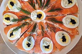 Schnelle Lachstorte Von Doki007 Chefkoch Rezept Lachstorte Lachskuchen Gesunde Snacks