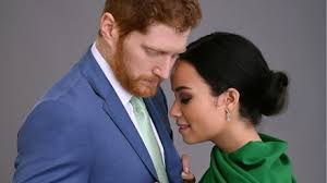 Meghan markle and prince harry's fans have been left fuming after the sussexes were demoted on the royal family's official website. Meet The Actors Playing Harry And Meghan In A New Film Grazia